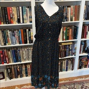 Chic Floral Midi Dress - Black and Blue